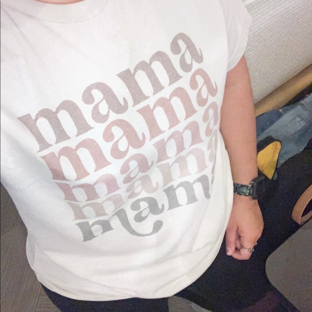 “High five mama tee” - Picture 3 of 4